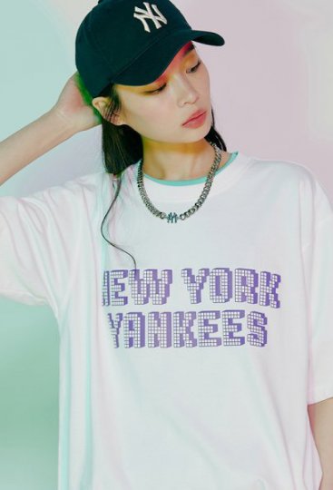 MLB PLAY PIXEL LETTERING NEW YORK YANKEES T-SHIRT