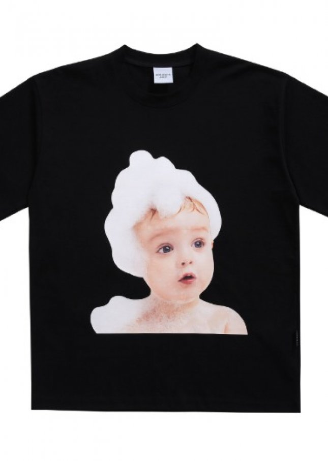 ADLV BABY FACE TAKING A SHOWER T-SHIRT